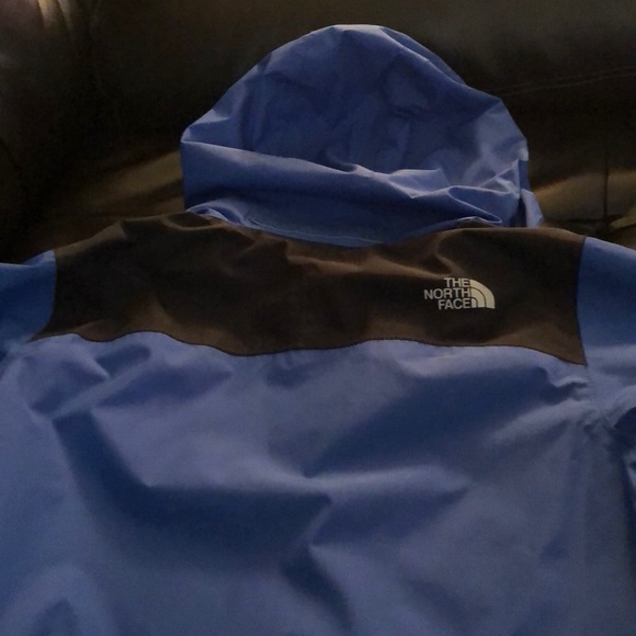 Boys north face light weight, gently used size 7-8 - Picture 6 of 8